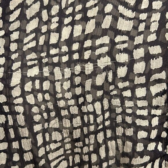 Joie Black & White Sleeveless Blouse, Size medium - Picture 7 of 10